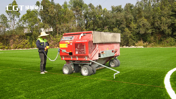 足球场人造草坪建造